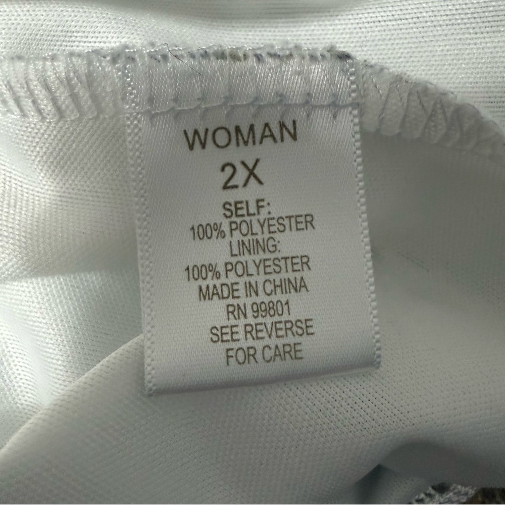 Roz & Ali Crochet Lace Overlay Boxy White Blouse Women’s Plus Size 2X Drawstring - Picture 6 of 9
